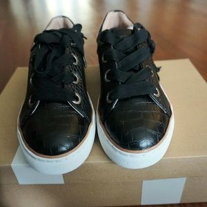 Steve Madden Steven NC Black Croc Sneaker Sz 6.5
